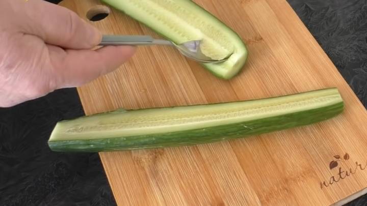 Каждый год в Прощеное воскресенье подаю тонкие блинчики с очень вкусной начинкой