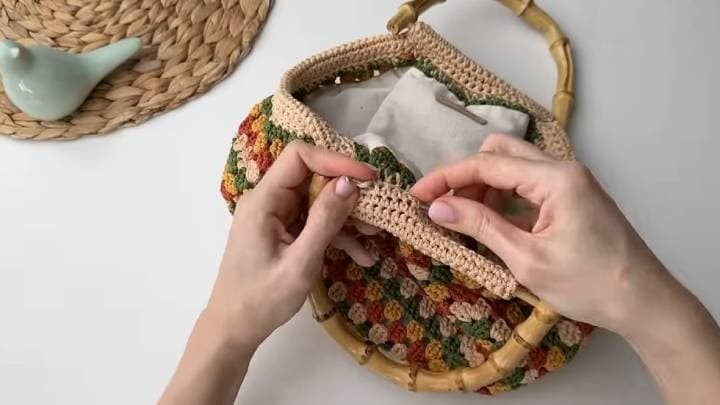 Скандальная модель крючком, выполненная из одной простой детали. Мой друг попросил меня повторить это! Этот товар просто шикарен и достоин похвалы