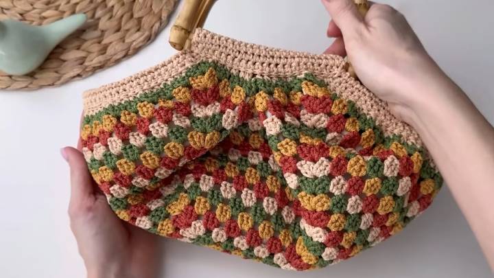 Скандальная модель крючком, выполненная из одной простой детали. Мой друг попросил меня повторить это! Этот товар просто шикарен и достоин похвалы
