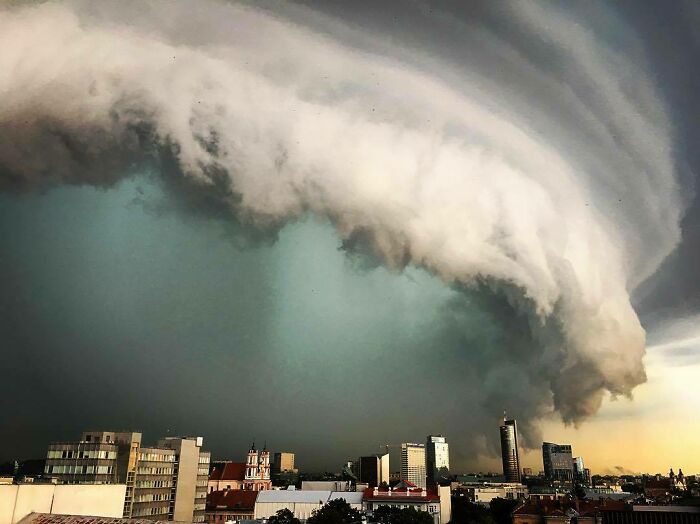 18 необыкновенных фотографий, на которых видно, как природа играет по своим правилам