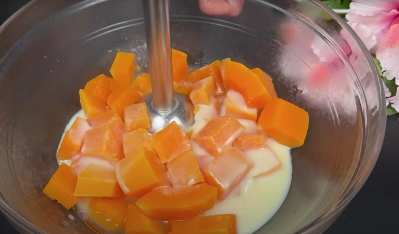 Для вкуснейшего десерта не нужно печь, достаточно тыквы и сгущенки