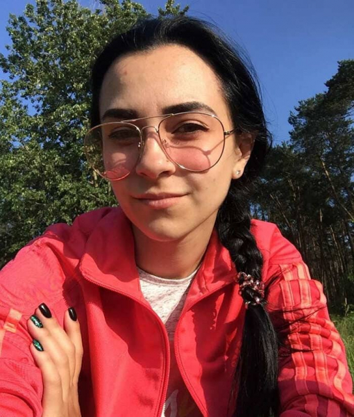 Младенец с паспортом и дедушка в школе: 17 людей, чей возраст остается загадкой